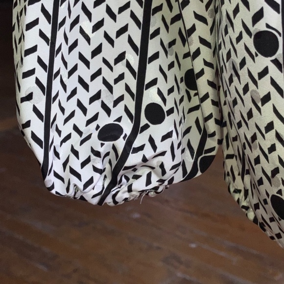 Vintage polka dot long sleeve button down blouse - Picture 6 of 11